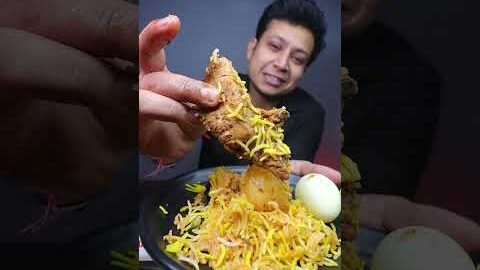 Comparing Street Vs Restaurant Kolkata Chicken Biryani’s Look, Chicken Size & Taste🔥🔥🔥🔥