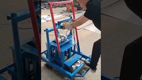 Small Vibration Movable Mobile Brick Making Machine Brick Molding Machine Clay Brick Making Machine