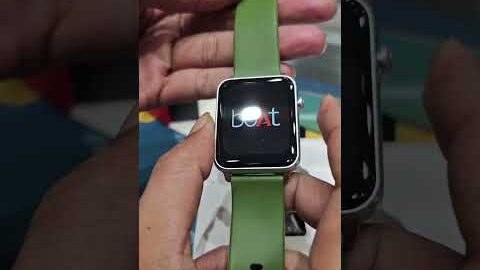 BOAT Wave Voice, Bluetooth Calling, Green Smartwatch Unboxing, Best Smartwatch Under 2000 Budget .