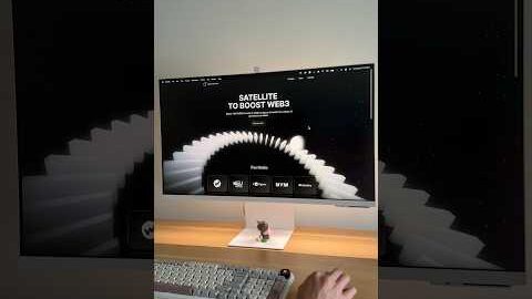 3D for this site was made in Spline. Designed by Two Click Designs #3d #3dwebsite #webdesign #ui #ux