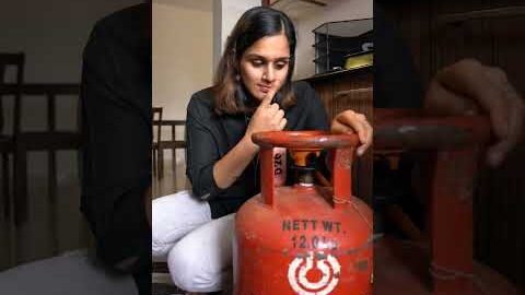 Safety is always first. So learn from the best about how to use an Gas Cylinder 💣 #shorts