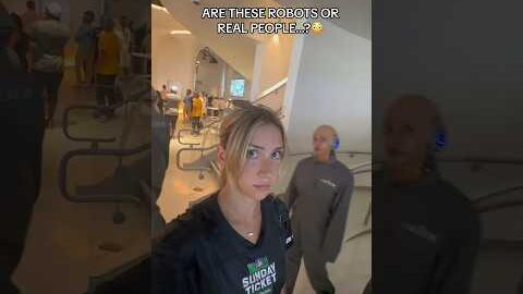 ARE THEY ROBOTS OR REAL PEOPLE!!😳🤖 #shorts #ai #robot #scary #artificialintelligence
