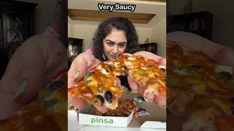 😍5⭐️ vs. 1 ⭐️: BEST vs. WORST🤮Rated Swiggy Restaurant!*itna bekar kyu?* #foochallenge #funnyshorts